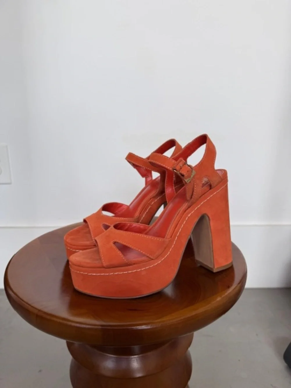 Vince Camuto Randreya retro chic platform sandal